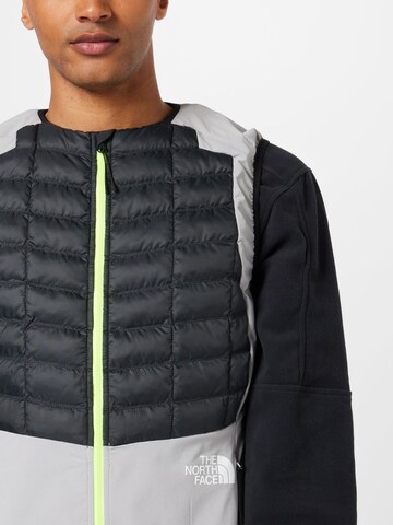 THE NORTH FACE - Chaleco deportivo en gris