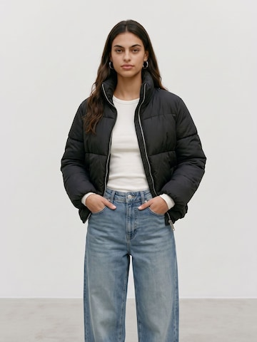 VERO MODA - Chaqueta de invierno en negro: frente