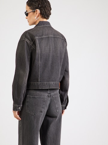 Calvin Klein Jeans Φθινοπωρινό και ανοιξιάτικο μπουφάν σε μαύρο: πίσω