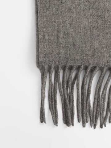 L'Arte Milano Shawl in Grey
