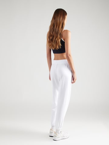 Effilé Pantalon 'HERITAGE' GAP en blanc