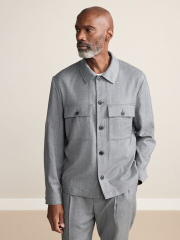 Veste mi-saison Next en gris : devant