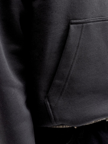 JACK & JONES Sweatshirt in Zwart