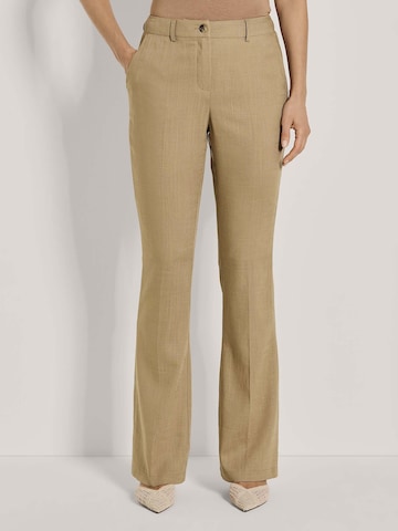 Bootcut Pantalon à plis MADELEINE en marron : devant