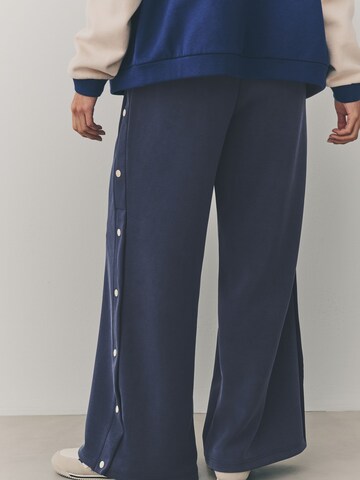 Next - Pierna ancha Pantalón en azul