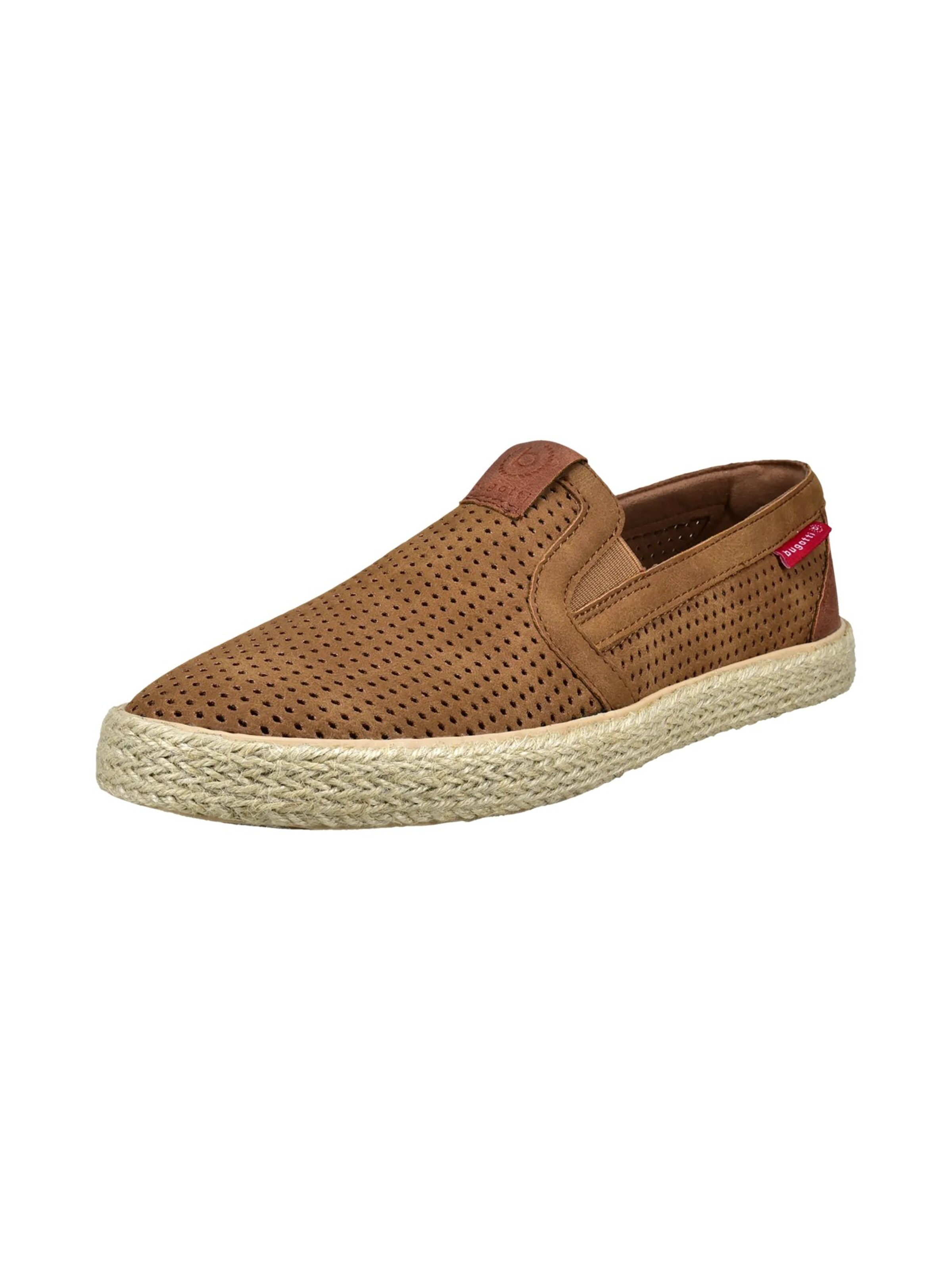 bugatti Slip-on in Brown: front