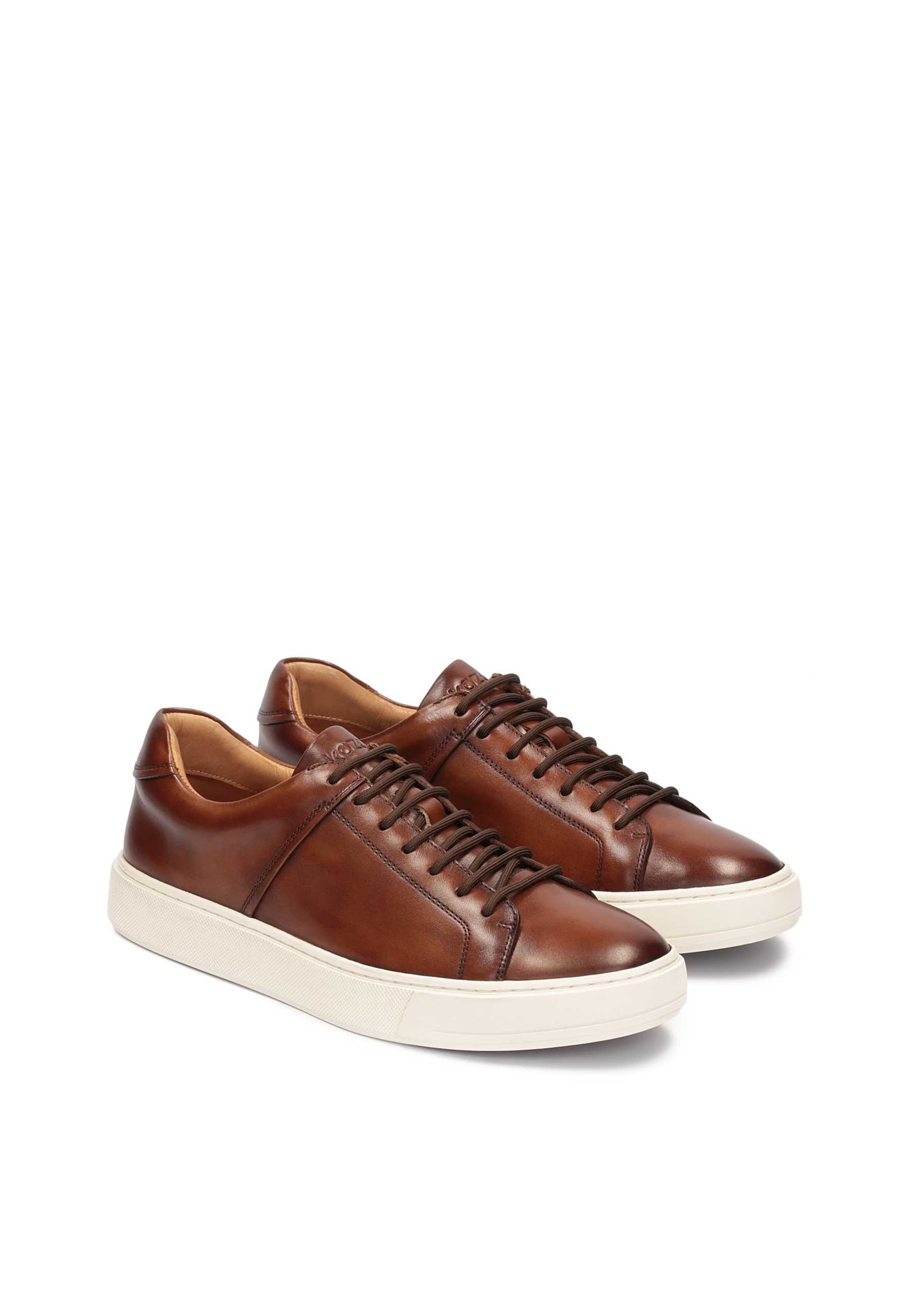 Sneaker bassa di Kazar in marrone