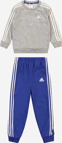 ADIDAS SPORTSWEAR - Fato de treino 'Essentials 3-Stripes' em cinzento: frente