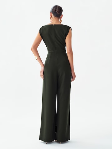 Tuta jumpsuit 'Sumi' di Willa in verde