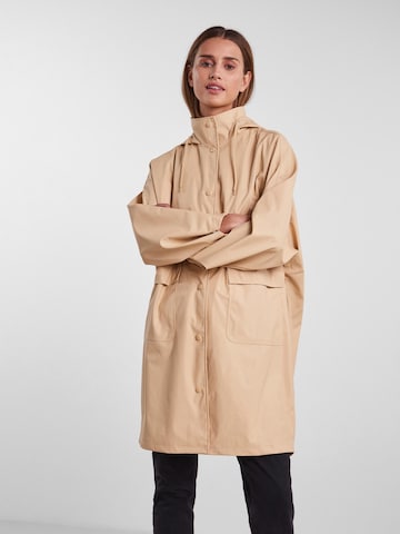 PIECES Between-Seasons Coat 'Rainy' in Brown: front