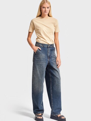 IT'S BASIC Loosefit Jeans 'NORA Skater Mid Rise Jeans' in Blauw: voorkant