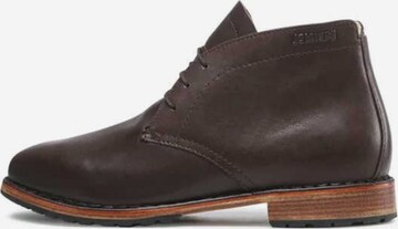 MEINDL Chukka Boots in Brown: front