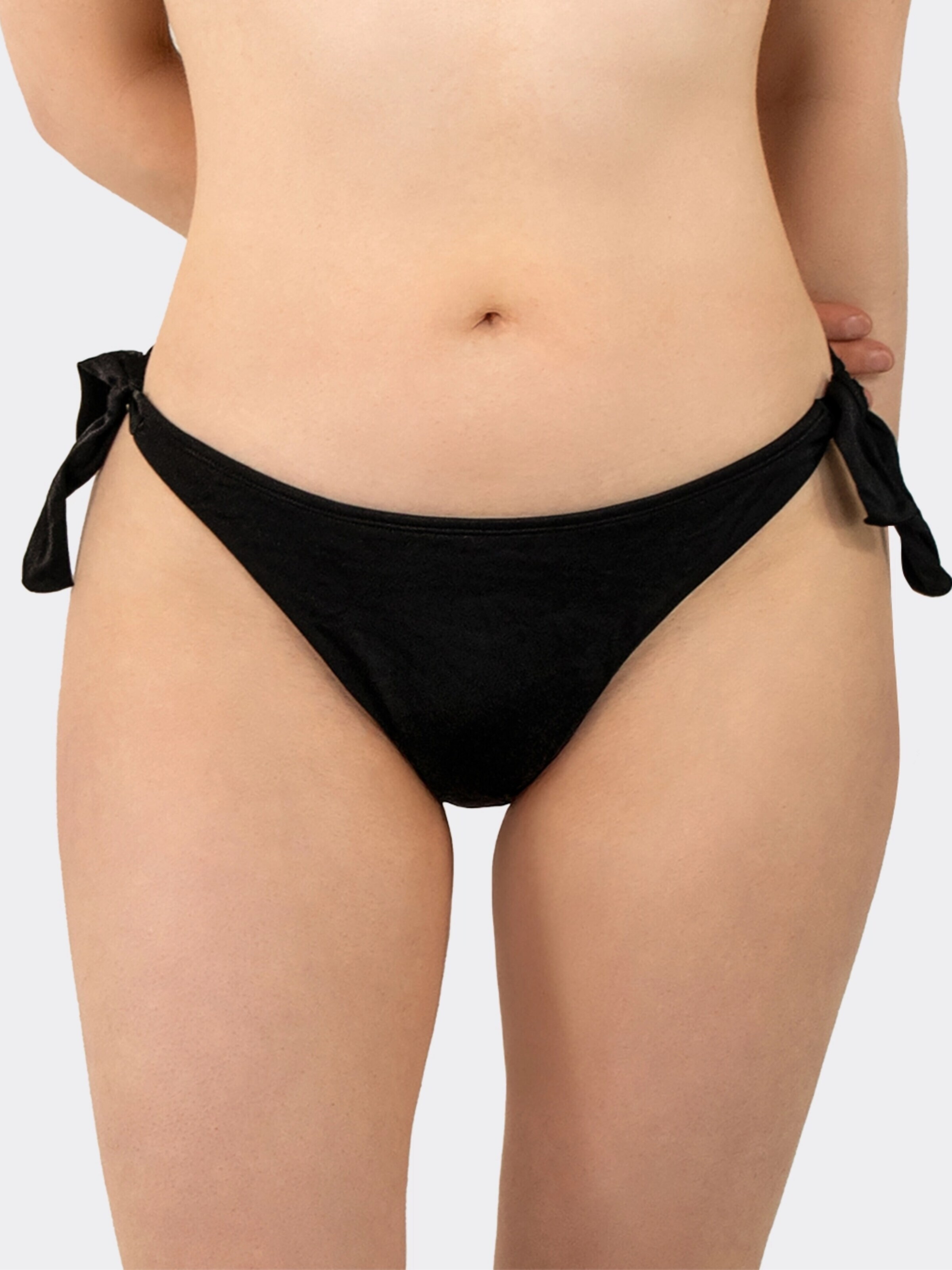 MYLILY Bikinihose 'Bikini Hose Tanga mit Knoten'‌‌‌‌‌‌‌‌‌ in Schwarz: Vorderseite