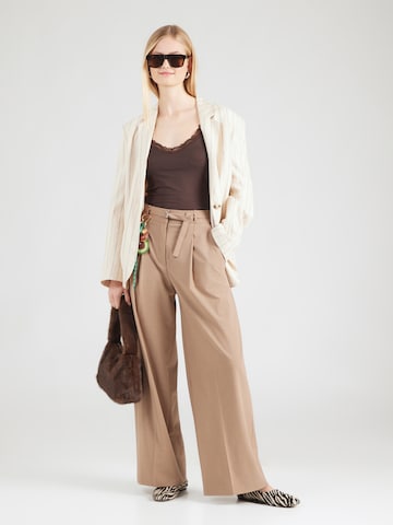 ABOUT YOU Top 'Sila' | rjava barva