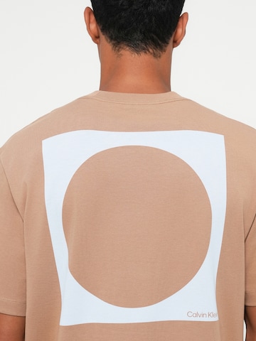 Calvin Klein Jeans - Camiseta '20S IO' en beige