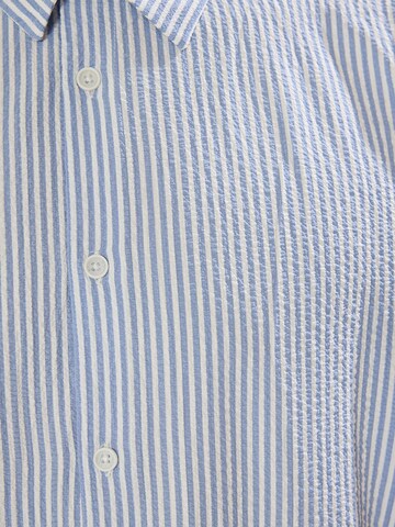 Fit confort Chemise Trendyol en bleu