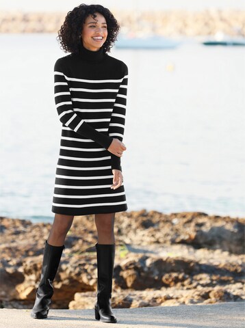Rochie de la heine pe negru