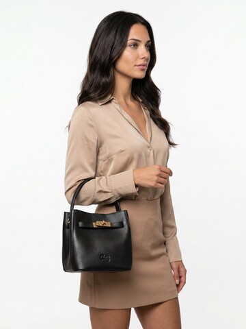 Cluty Handbag in Black: front