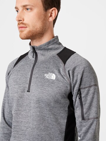 THE NORTH FACE Sport sweatshirt 'AO' i grå