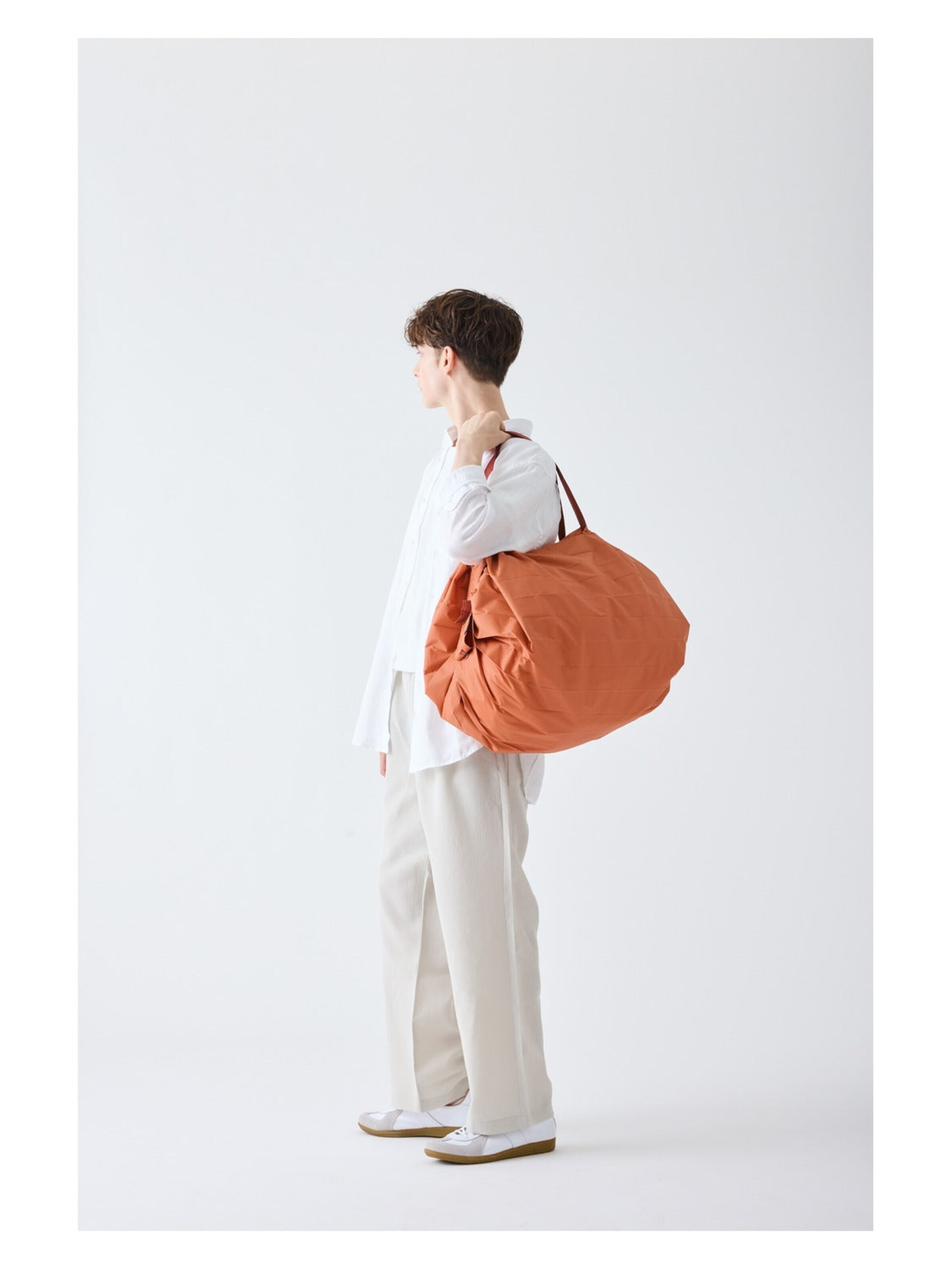 Shupatto Shopper 'Compact Bag L' in Bruin