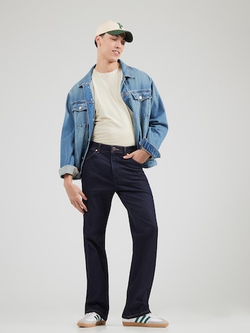 évasé Jean WRANGLER en bleu