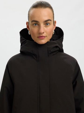 SELECTED - Chaqueta funcional 'SLWFRANCINE' en negro