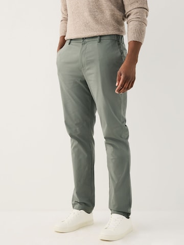 regular Pantaloni di Next in verde: frontale