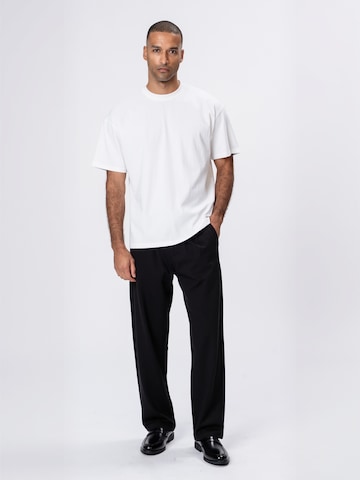 TEESHOPPEN Regular Trousers ' Performance ' in Black: front