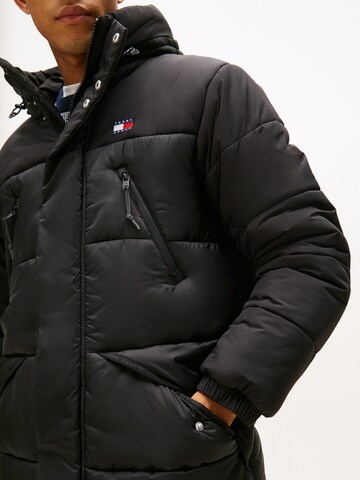 Giacca invernale di Tommy Jeans in nero