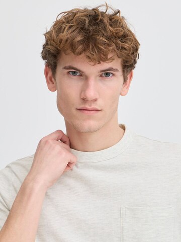 Casual Friday Shirt ' CFJASPER mélange tee with chest pocket ' in Beige
