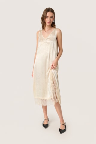SOAKED IN LUXURY Dress in Beige