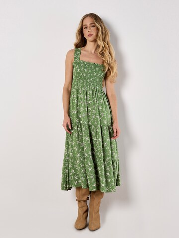 Apricot Dress ' ' in Green: front