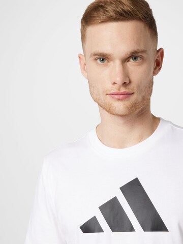 ADIDAS PERFORMANCE - Camiseta funcional 'Future Icons' en blanco