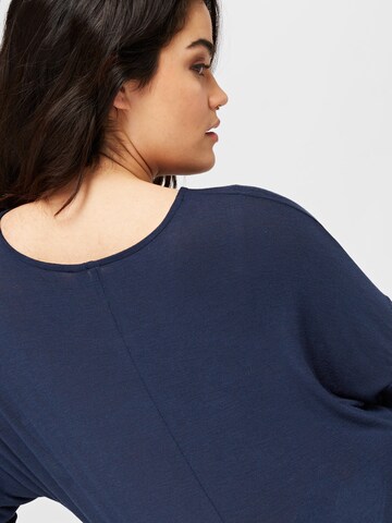 Vero Moda Curve Shirt 'Alma' in Blau