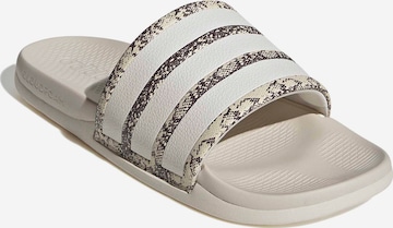 ADIDAS SPORTSWEAR Klapki 'ADILETTE COMFORT 2.0' w kolorze biały: przód