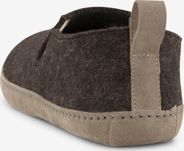 Travelin Slipper in Braun