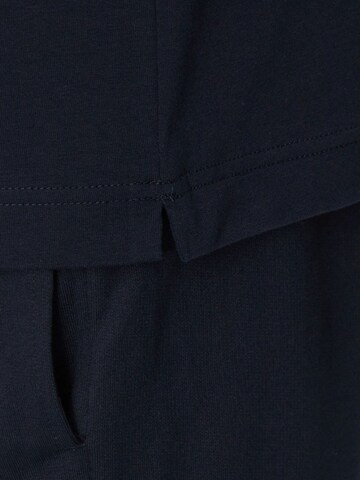 EA7 Emporio Armani Bluser & t-shirts i blå