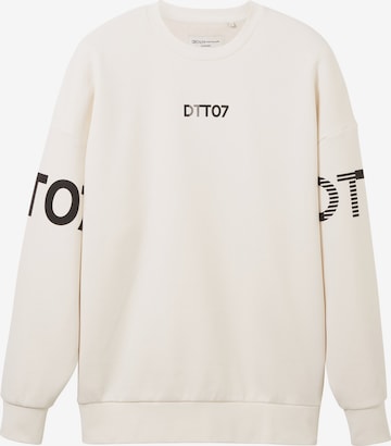 TOM TAILOR DENIM Sweatshirt in White: front