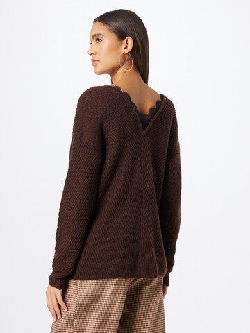 VERO MODA Sweater 'STINNA' in Brown