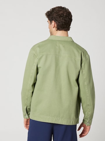 ABOUT YOU x Kevin Trapp Between-Season Jacket 'Halil' in Green