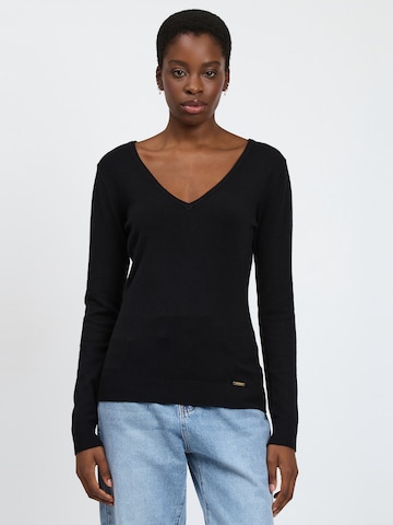 Pullover di Influencer in nero: frontale