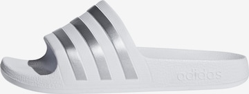 ADIDAS SPORTSWEAR Σαγιονάρα 'Adilette Aqua' σε λευκό: μπροστά