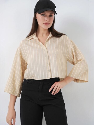 Maglietta di Bigdart in beige: frontale
