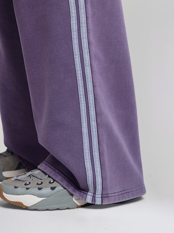 regular Pantaloni di AND1 in lilla