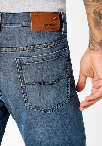 REDPOINT Regular Jeans in Blau