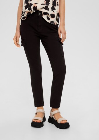 Coupe slim Pantalon cargo QS en noir : devant