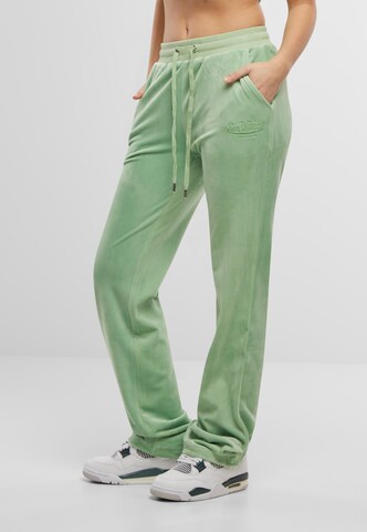Regular Pantalon 'Elya' Von Dutch Originals en vert : devant
