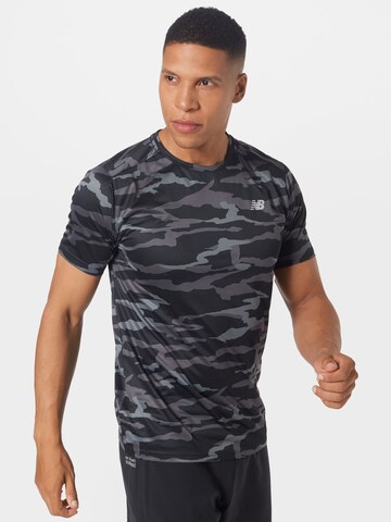 T-Shirt fonctionnel new balance en noir : devant