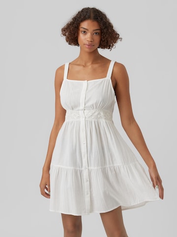 VERO MODA Letní šaty 'MILAN' – bílá: přední strana