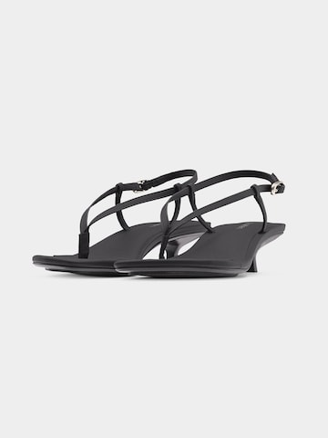 Flip-flops de la Calvin Klein pe negru